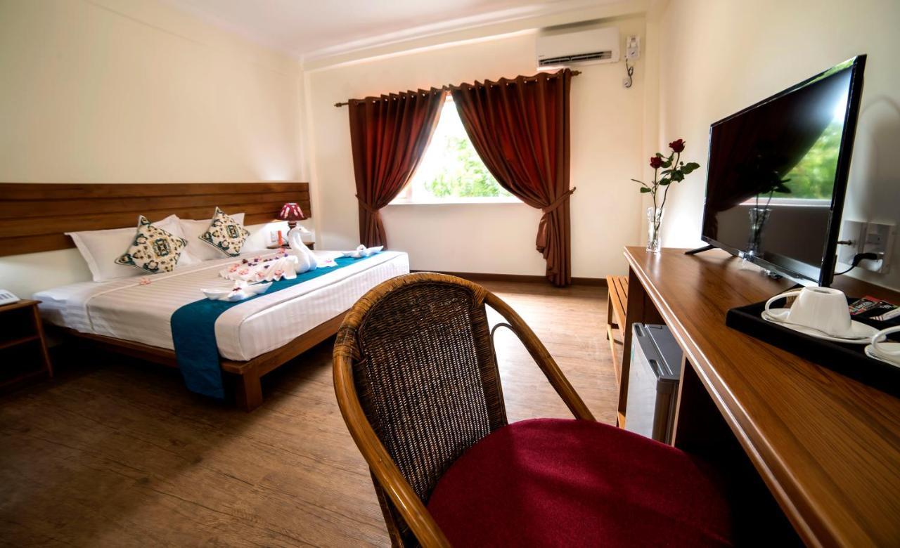 Royal Aykare Lodge Bagan Exterior photo