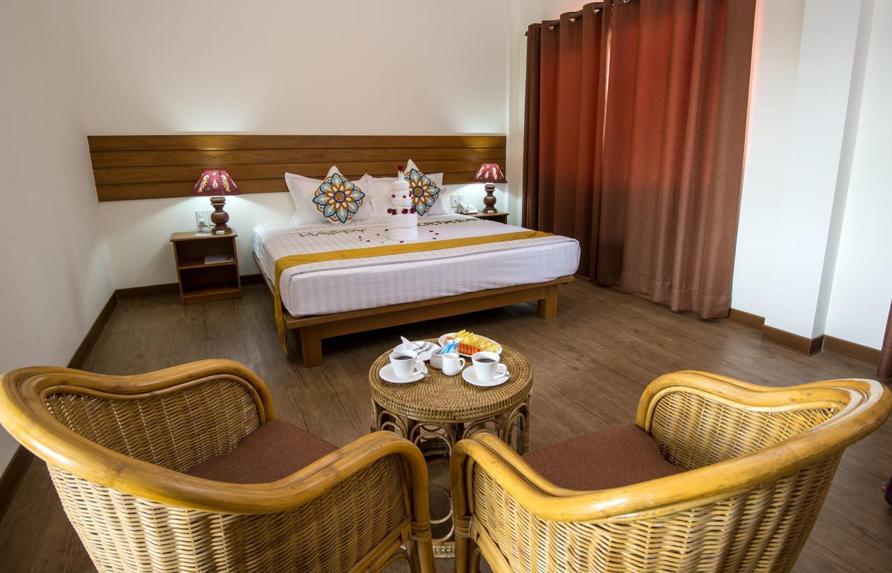 Royal Aykare Lodge Bagan Exterior photo